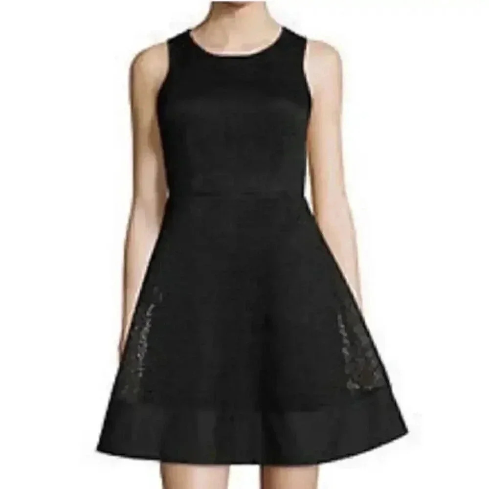 Romeo + Juliet Couture Size Small Dress Netting Black Fit & Flare Sporty Retro G